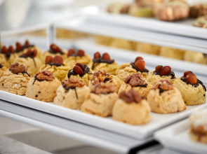 Albinas Hotel Old City