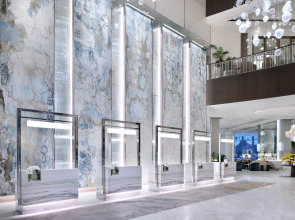 Отель Address Downtown