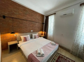 Tbil Inn Hotel