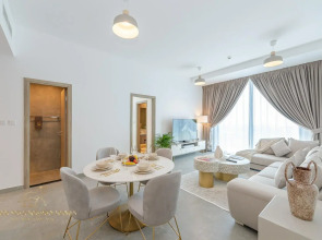 Апартаменты Marco Polo Fancy Marina Getaway With Mesmerizing Views