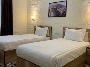 Отель Orient Grand