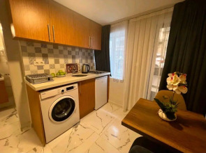 Апартаменты City Center Serenity: Stylish Studios