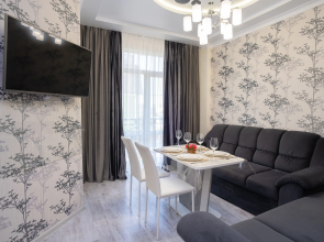 Апартаменты Red Apartments Арт Лайт Сити Апартамент Рафаэль