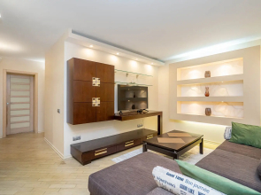 Apartments Trekhkomnatnye Na Melnikayte 16