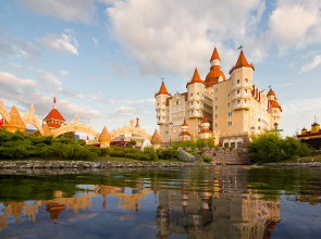 Bogatyr Hotel — Includes Sochi Park Tickets