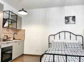 Квартира Loft Studio on Komendantskiy