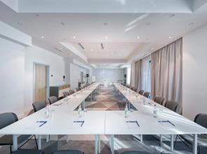 Holiday Inn Express - Yerevan by IHG