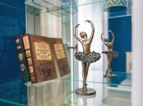 Апартаменты на Волжской набережной 26, с видом на Волгу. м.Стрелка. Сова-Дом