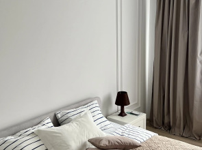 Квартира современная. Апартаменты Клен