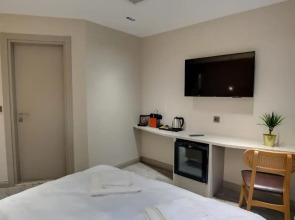 Отель 21 Rooms Hotel