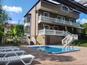 Na Zolotoy Guest House