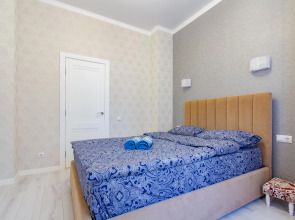 Квартира Двухкомнатная в Истoричeскoм Цeнтpе Гopода с Парковкой