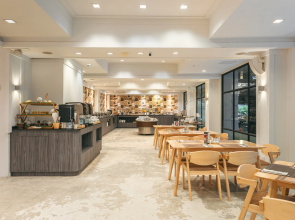 Отель Heeton Concept Pattaya by Compass Hospitality