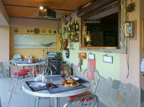 Отель Виола