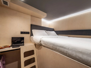 Хостел Morfeus Capsule Hotel