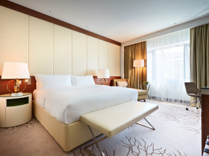 Отель Ренессанс Минск Конгресс и СПА Центр