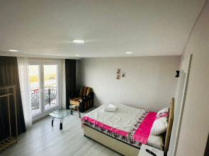 Отель Airport Black Sea Hotel & Restaurant