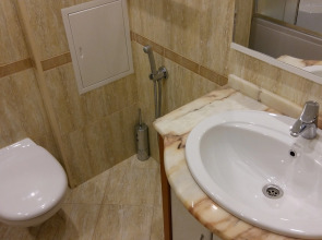 Апартаменты  На Революционной