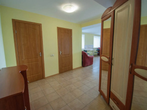Na Stahanovskoj Apartments