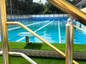 Отель Grand Avenue