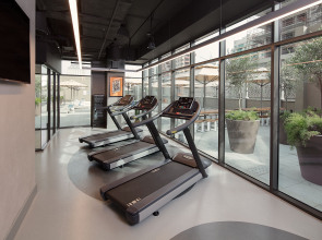 Отель Rove Dubai Marina