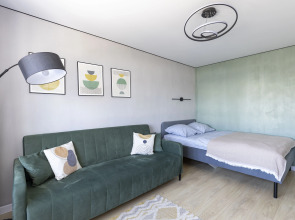 Квартира Уютная 2-к с Потрясающим Видом на Горы и Озеро