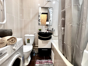 Квартира Просторная с Балконом на Строителей 2