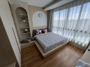 Milaya s Basseynom Ryadom s Morem Flat