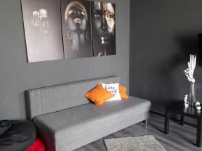 Апартаменты на Рихарда Зорге 6