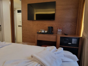 Отель RIJJI Hotel Istanbul Old City