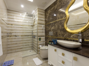 Отель Karmir Resort  & SPA