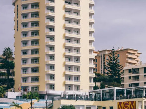 Отель Muthu Raga Madeira