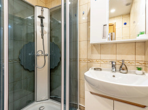 Апартаменты Маршала Захарова 10к1