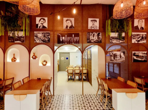 Отель Mic Royal