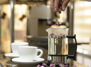 Отель Essam Deluxe