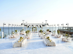 Отель Crowne Plaza Istanbul Florya