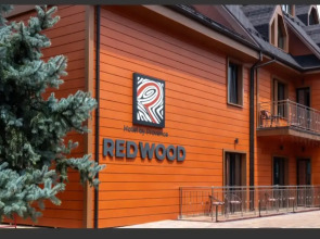Отель Апартаменты Red Wood