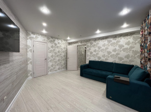 Ilne 2k svetlaja rjadom Filarmonija, Muzejno-vystavochnyj kompleks Flat