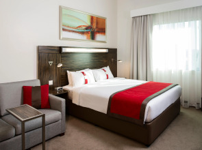 Holiday Inn Express | Dubai Internet City, an IHG Hotel