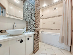 Апартаменты Евротрёхкомнатные Stepanenkov на Зыряновской 55