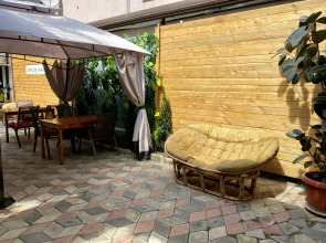 Гостевой дом Green Wall