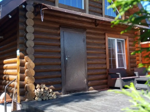 Dom 40m2 S Vidom Na Sad Private house