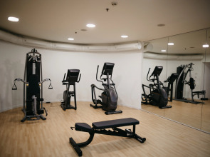 Отель Grand Hotel Yerevan