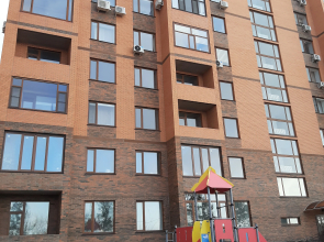Lermontova 1/1 Apartments