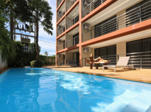 Rbc‑102 1 Spalnya Ryadom S Plyazhem Ravai S Pryamym Vykhodom K Basseynu Apartments