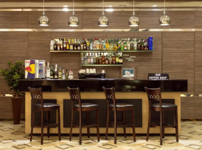 West Shine Hotel