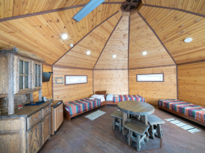 Yurta Altyn-Ay Hotel