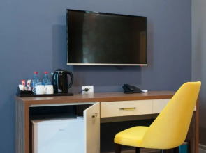 Отель Square Inn