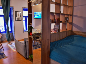 Квартира Дом библиотекаря с балконом