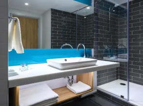 Holiday Inn Express Almaty